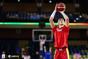 开运体育官方网站-篮网夏联阵容：五名首轮秀齐上阵 湖人旧将奥利瓦里在列 无曾凡博