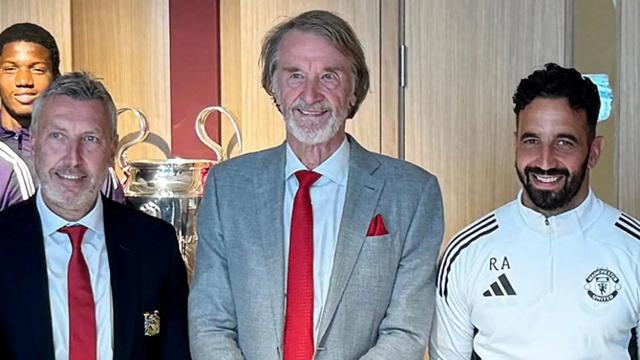 开运在线赛事平台-“将相争”，曼联混乱根源|威尔|阿莫林|考克斯|滕哈赫|足球总监_新浪体育_新浪新闻