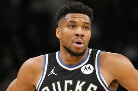 开云-美记：在阿德托昆博正式提出离队前，雄鹿都不会交易他